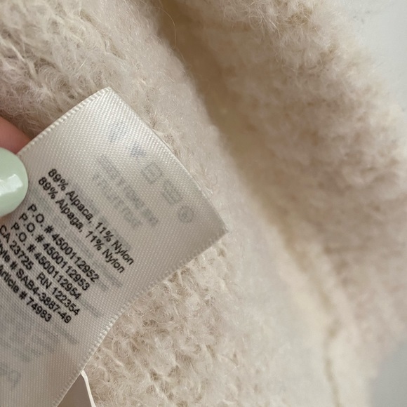 Wilfred cream alpaca cropped cardigan (med) - Picture 3 of 5